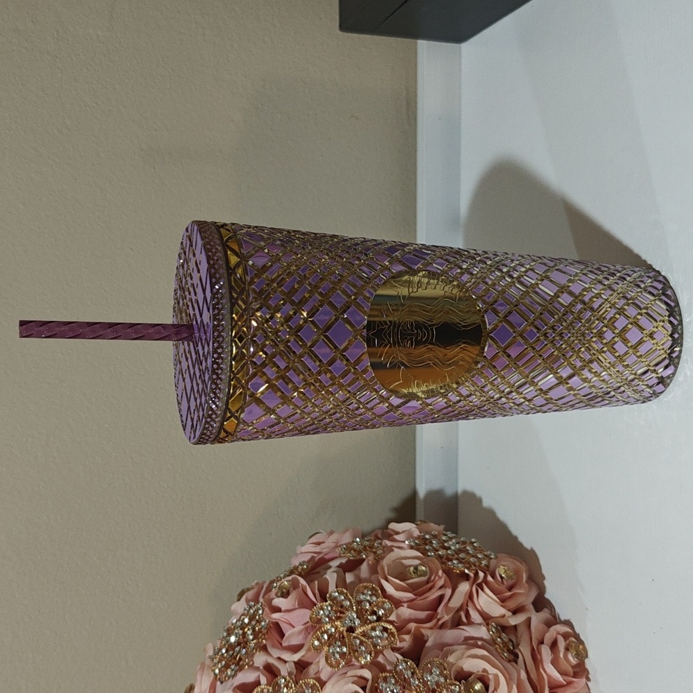 Sleeping Beauty Castle Tumbler - Picture 7 of 8